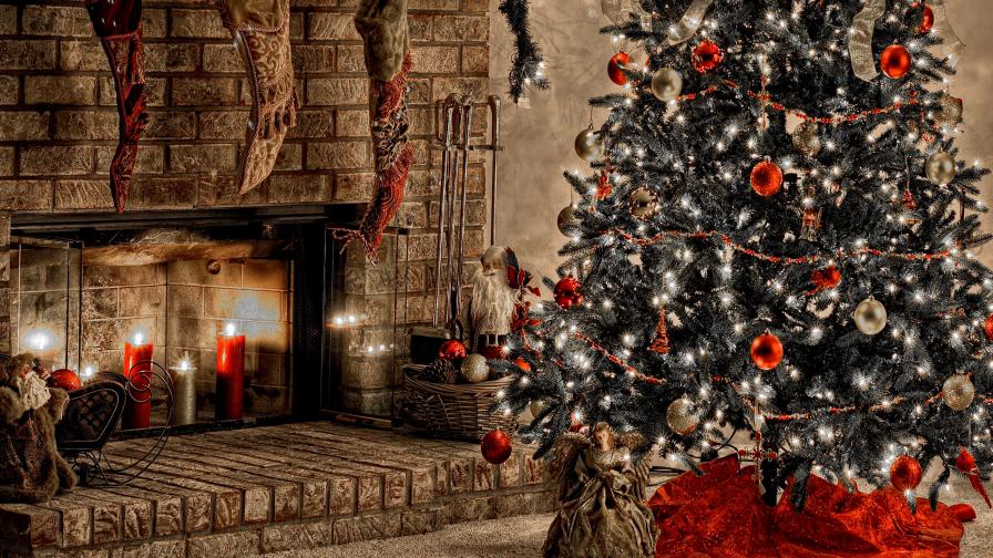 Warm Christmas Fireplace